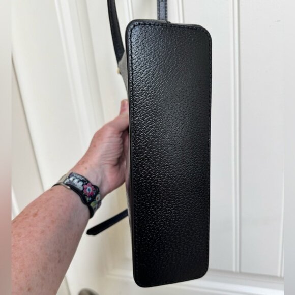 Kate Spade New York Jeanne Black Leather CrOne Sizesbody Bag. 9.5 by 6 by 3 - Picture 4 of 14